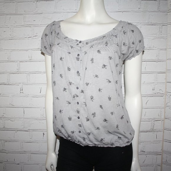 🌸🌫️ American Eagle Floral Blouse · Size M · Soft & Feminine - Picture 3 of 5